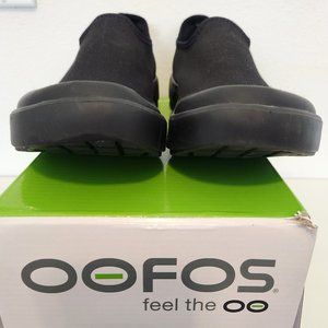 WOMEN'S OOFOS EEZEE LOW SHOE - BLACK - Size 7.5